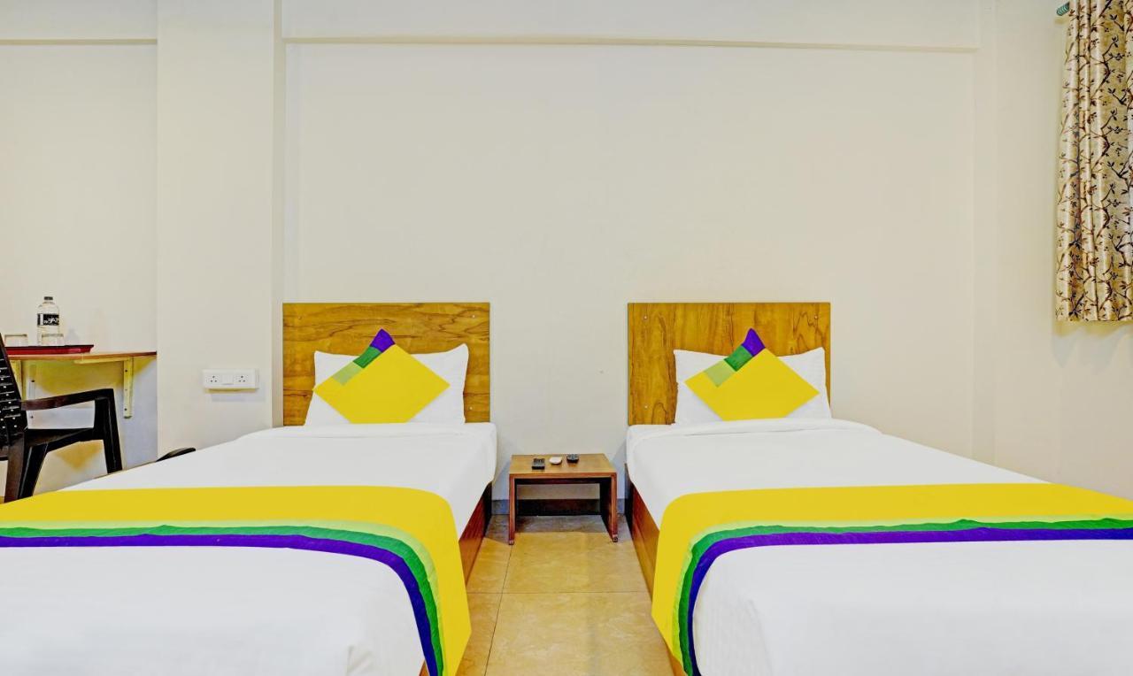 Itsy Hotels Oasis Pride Nashik Exteriör bild