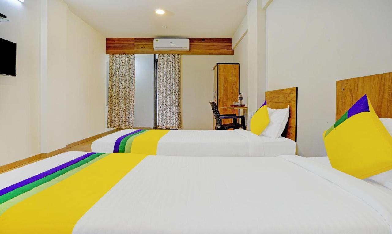 Itsy Hotels Oasis Pride Nashik Exteriör bild